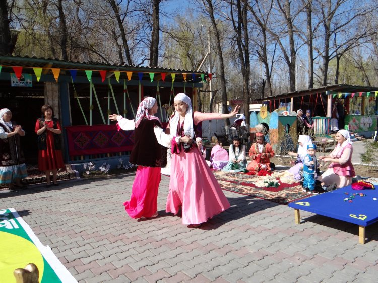 Ата - аналармен бірлескен жұмыс