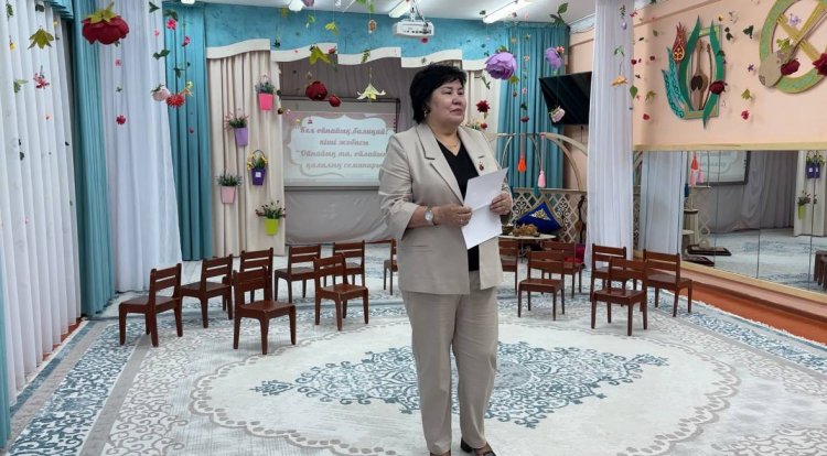 Қалалық 100 кіші  бағдарламасы аясындағы "Кел, ойнайық балақай!" атты қалалық семинар ұйымдастырылды
